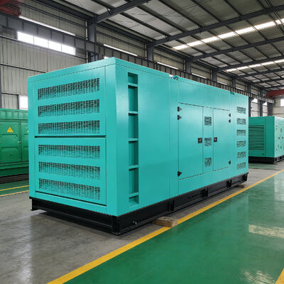 Máy phát điện diesel yên lặng 500KW 550KW 700KW loại khung mở 24V DC Điện khởi động 50/60Hz / Máy làm mát bằng nước